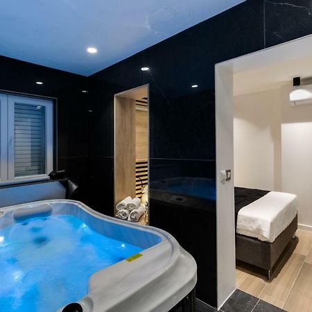 Downtown Marcius Luxury Apartment With Jacuzzi & Sauna Zadar Exterior photo