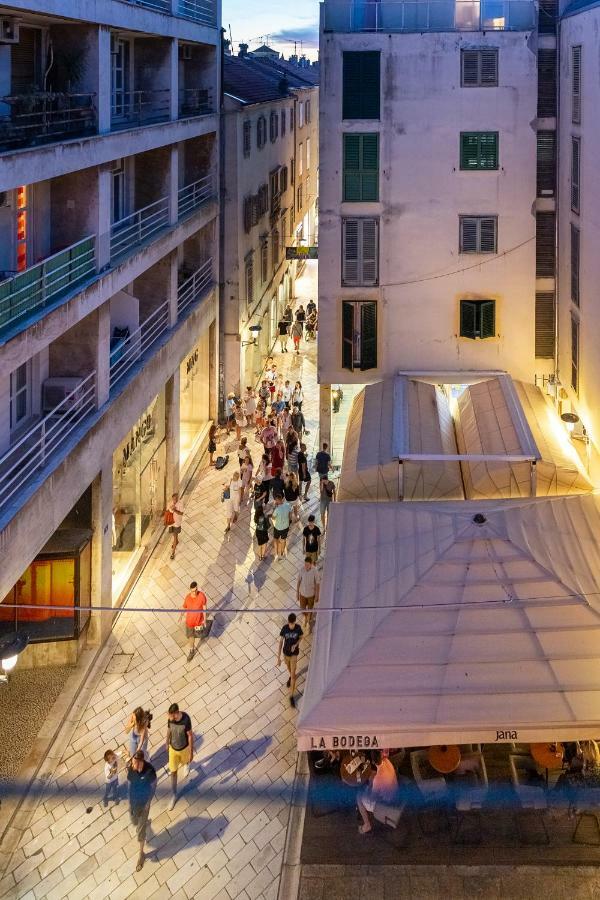 Downtown Marcius Luxury Apartment With Jacuzzi & Sauna Zadar Exterior photo