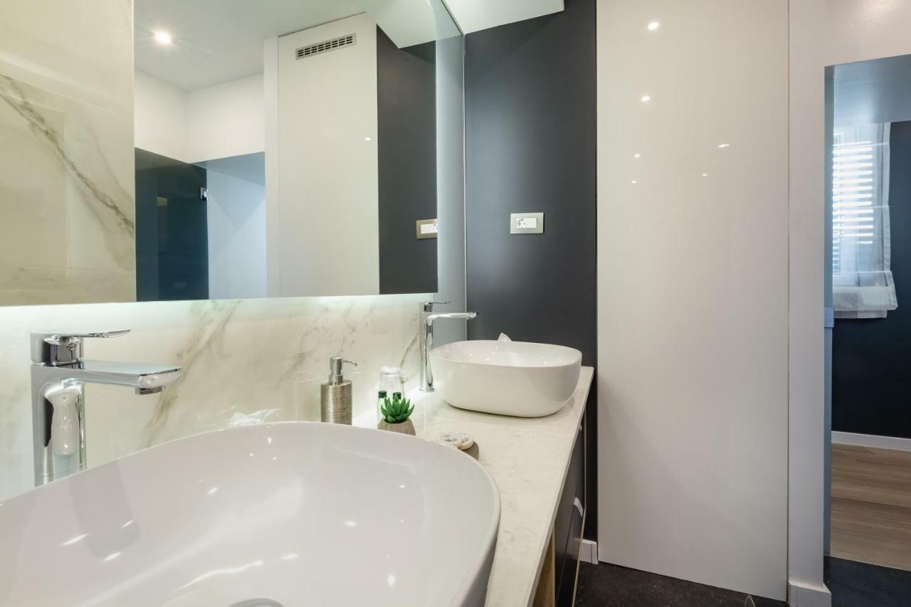 Downtown Marcius Luxury Apartment With Jacuzzi & Sauna Zadar Exterior photo