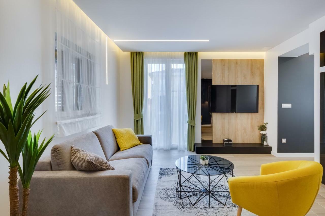 Downtown Marcius Luxury Apartment With Jacuzzi & Sauna Zadar Exterior photo